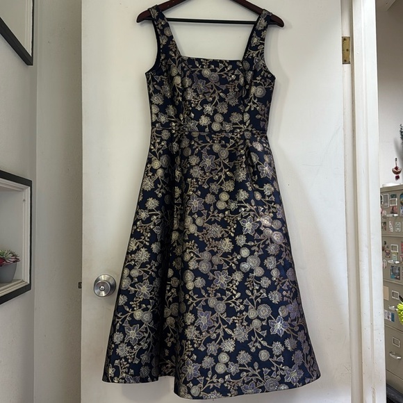 Francesca's Collections Dresses & Skirts - Francesca's Womens Large Blue Gold Floral Metallic Dress Gown A-Line Size S